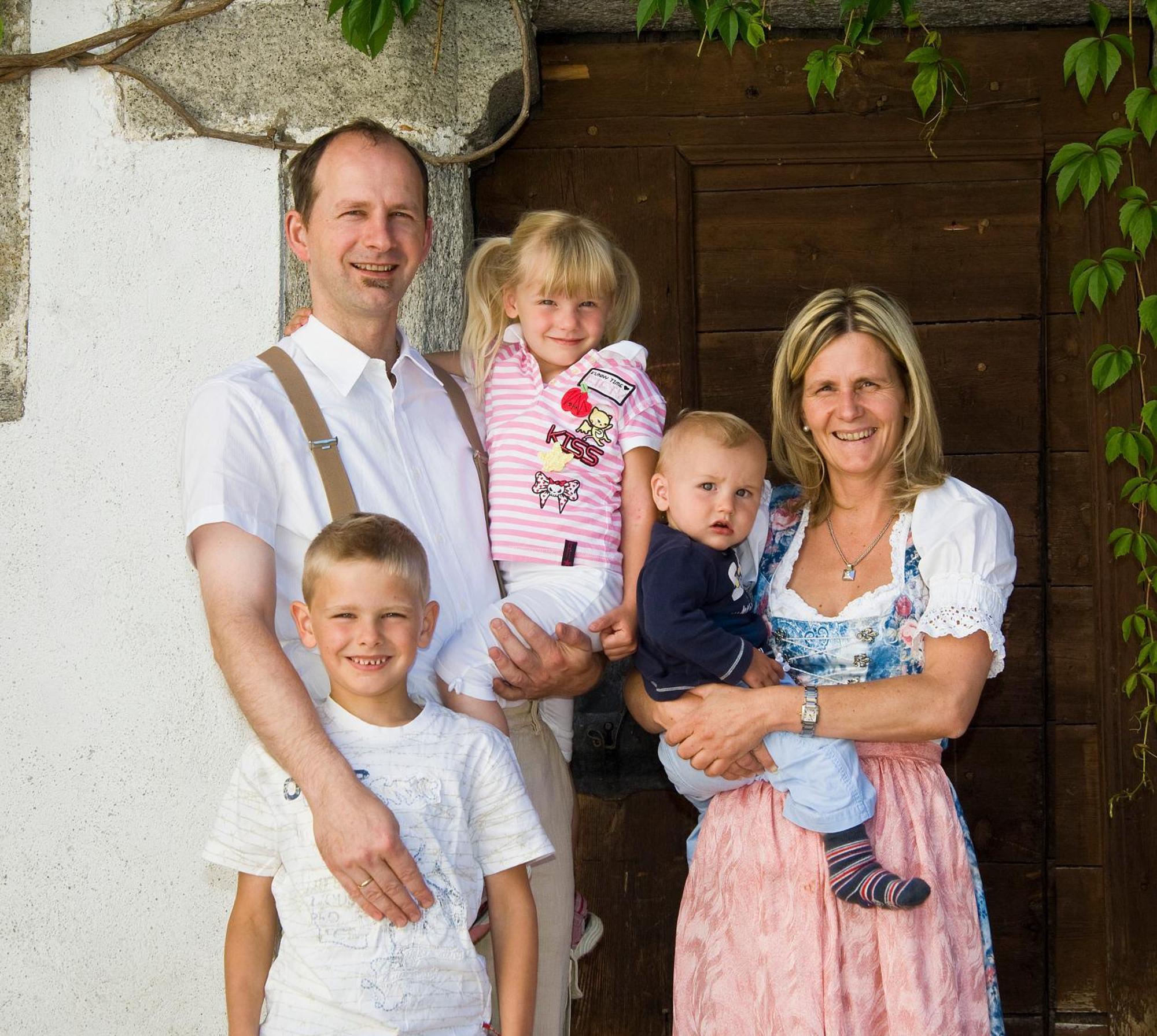 Hotel Gassenwirt Киенес Екстериор снимка