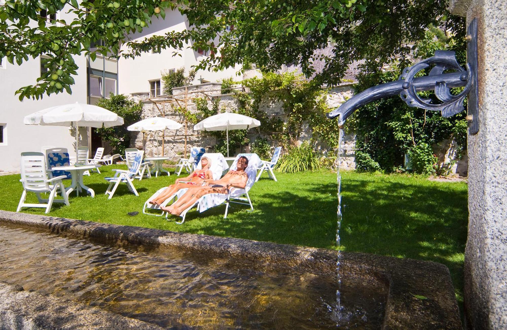 Hotel Gassenwirt Киенес Екстериор снимка