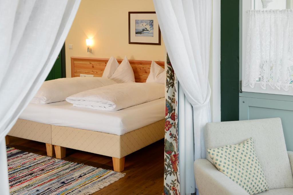 Hotel Gassenwirt Киенес Стая снимка