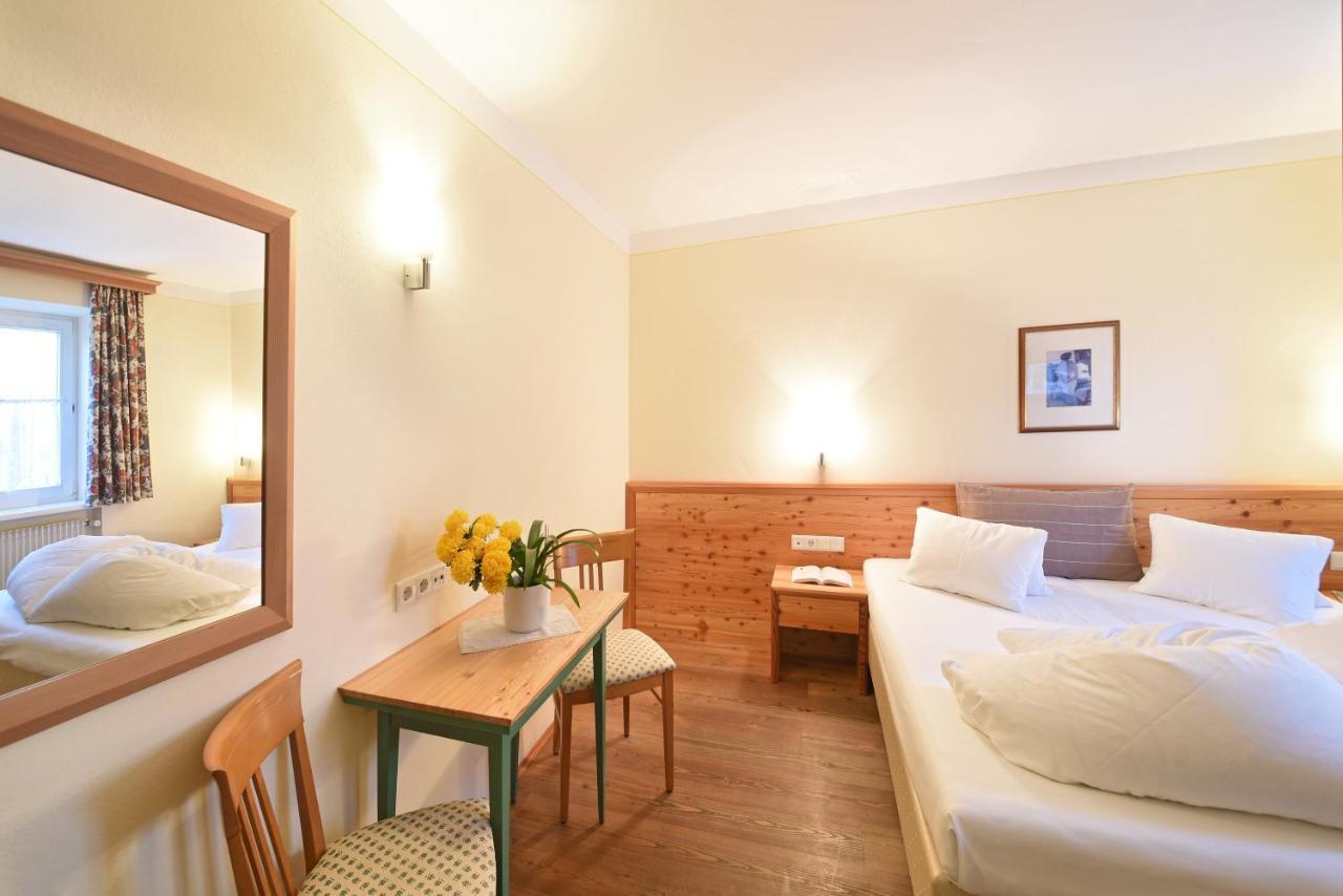 Hotel Gassenwirt Киенес Екстериор снимка
